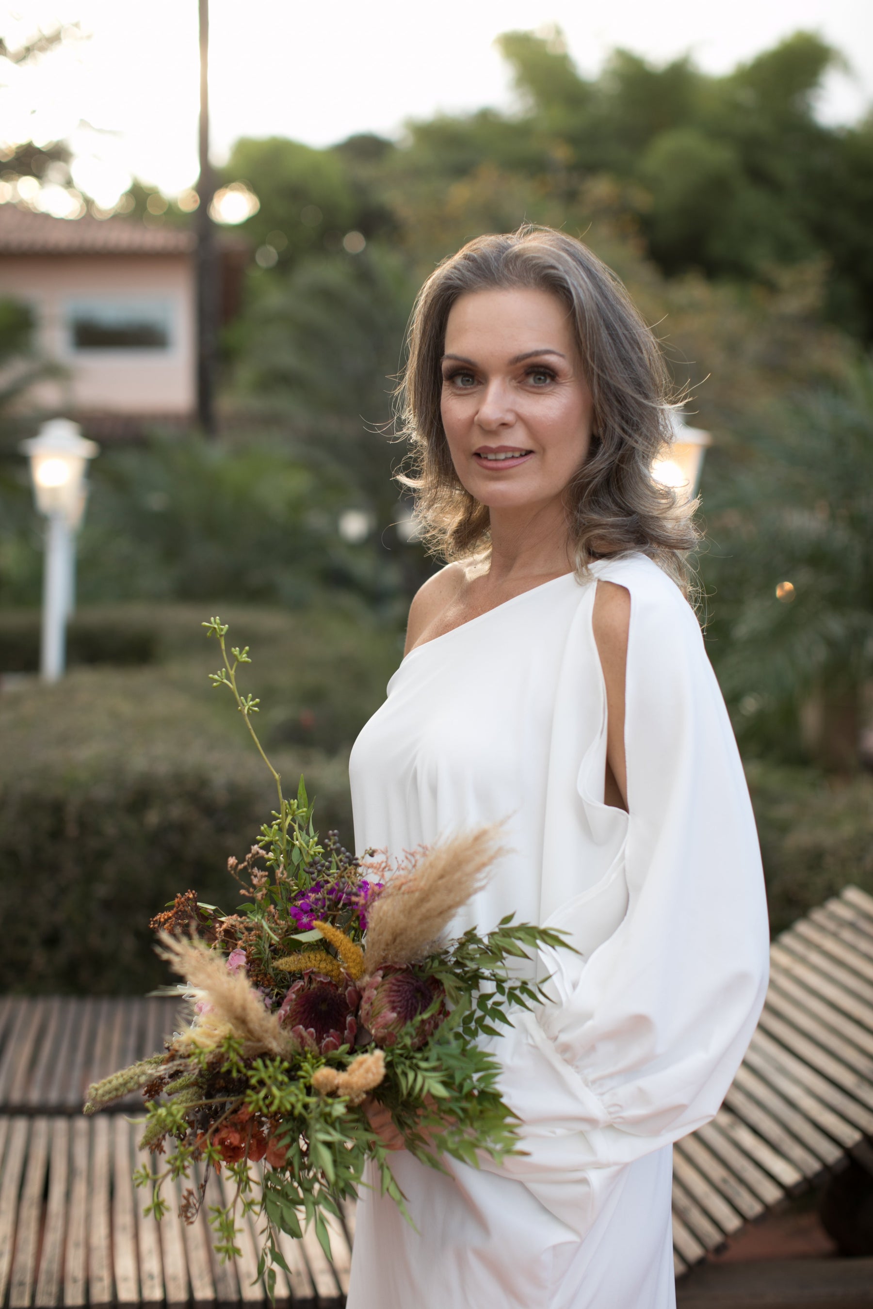 Kaftan Bufante Ombro Só Branco