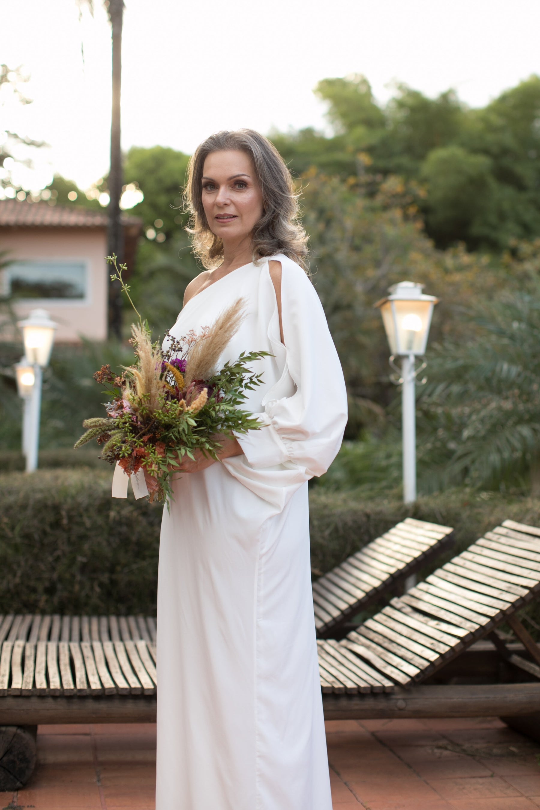 Kaftan Bufante Ombro Só Branco