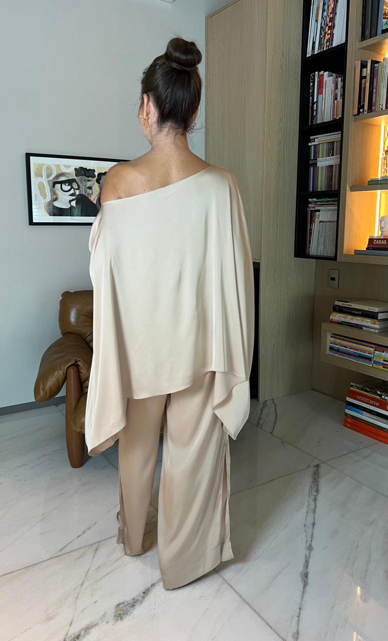 Conjunto Blusa Ampla+ Calça Juliana Champanhe Acetinado