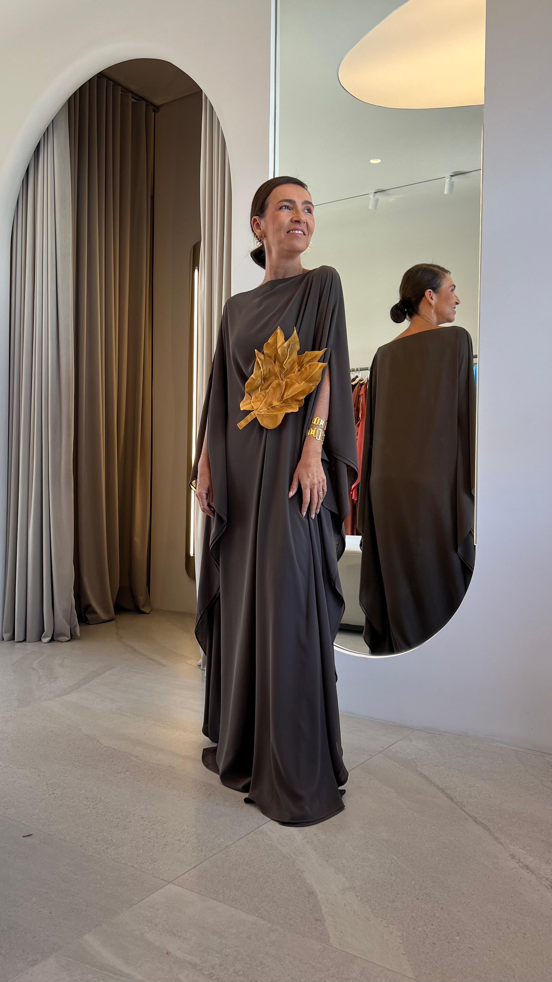 Kaftan Simplice Cinza + Folha Caramelo